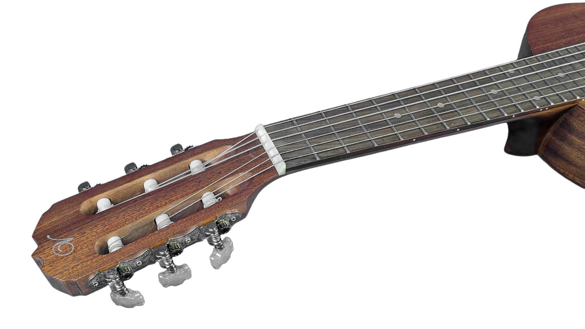 Ukulele/Guitarlele 28" Vizcaya - UKE8